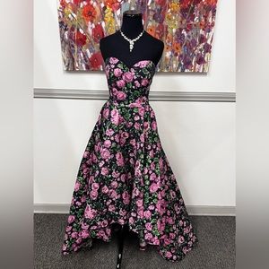 Val Stefani #3202RG size 6 Floral Hi-lo gown Strapless